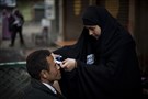الرجل والمرأة صنوان لهما كرامة واحدة