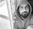الشاعر عامر الطيب: على نصف برتقالة رسمتُ لك