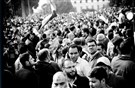 الجموع: تحولات عالمية وميلاد من نوع آخر 