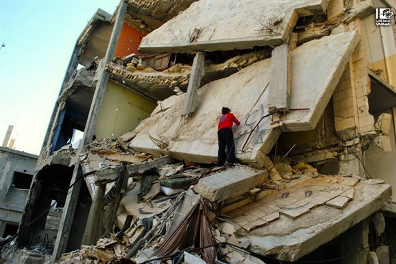 [Neighborhood of beseiged Homs. 23 June 2013. From Lens of a Young Homsi.]