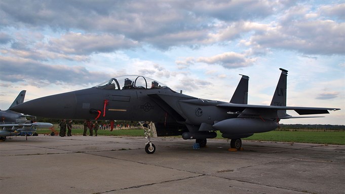 [An F-15E Strike Eagle, one of the aircraft used by NATO forces in combat over Libya. Image from WikiMedia Commons.]