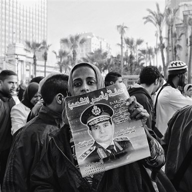 [21 February 2014, al-Sisi supporter in Alexandria, Egypt. Image originally posted to Flickr by Montager]