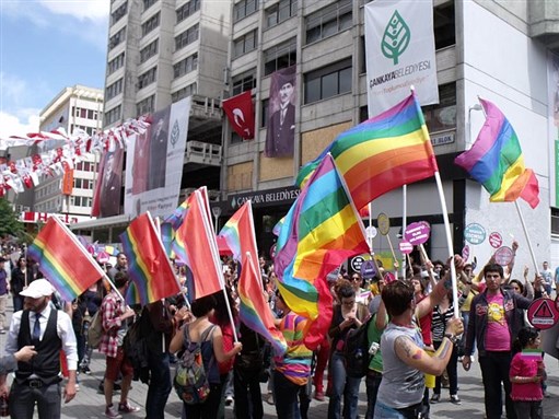 LGBTİ+ Yasaklarına Dair Eleştirel Bir Forum