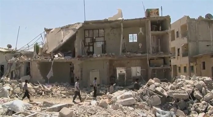 Voice of America News: Scott Bob report from Azaz, Syria. [Public domain], via Wikimedia Commons