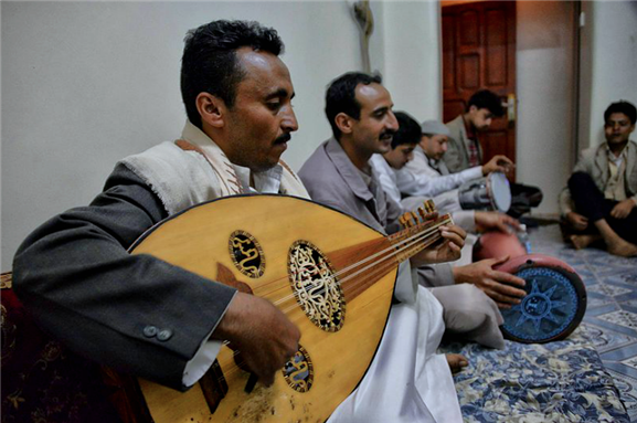 Al-oud, Yemen. Image via Wikimedia (by Rod Waddington)