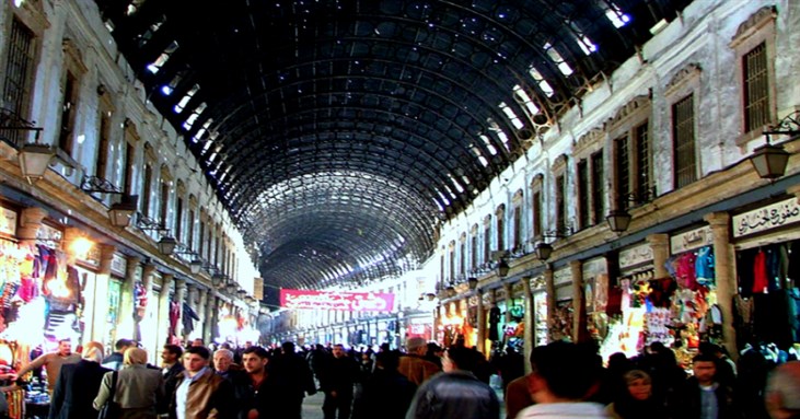 الشِّعراء السوريون في الحرب: أصوات تنمو في غابة الدم