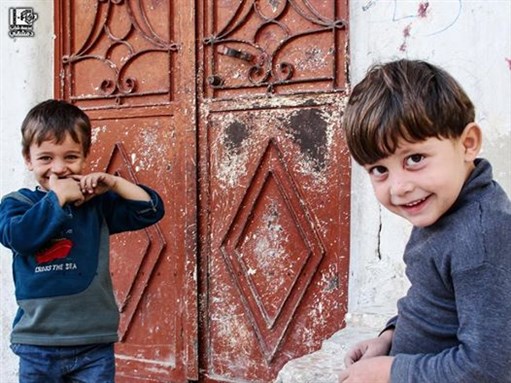 [Two children in South Damascus. 29 October 2014.]