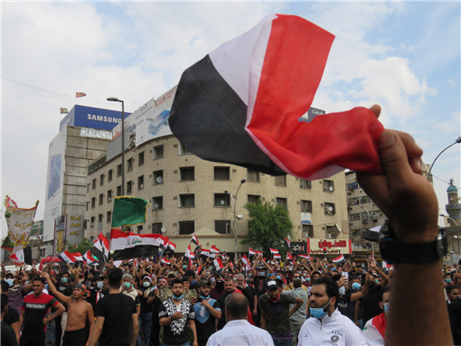 Protests in in Tahrir on 25 October. Photo by Nabil Saleh نبيل صالح.