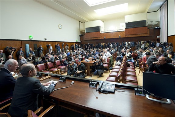 [Image of the press conference of the Special Envoy for Syria on January 25, 2016. Image by UN Geneva via Flickr]