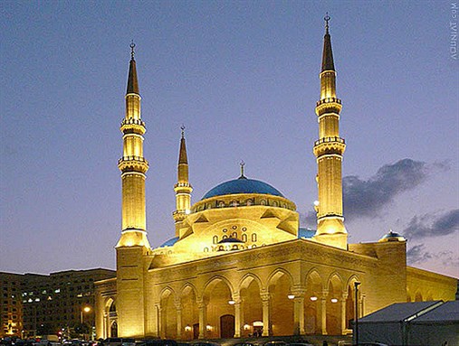 [Mohammad Al-Amin Mosque taken by Aouni Tahech and uploaded from Flickr]