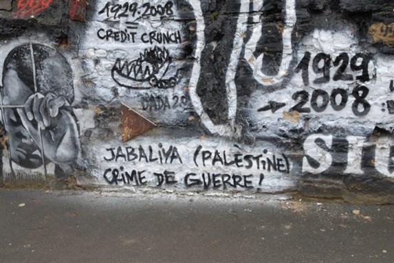 [Graffiti in Lyon, France commemorating the Nakba, 2009. Image by Thierry Ehrman.]