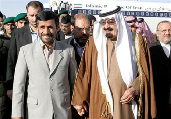 [President Mahmoud Ahmadinejad on his first offical trip to Saudi Arabia in 2007. Image from reuters.com]