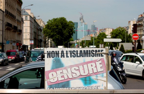 [Non A L`islamisme. Image by Tangi Bertin]