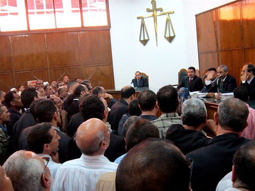 [10 July 2011, Egypt workers against privatization. Photo by Gigi Ibrahim via Flickr]