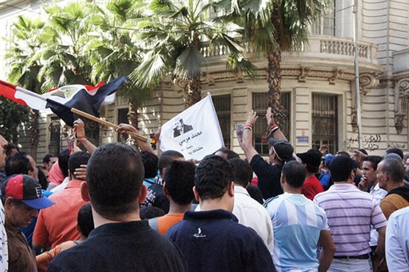 [Political parties boycott President Morsi. Image originally posted to Flickr by Zeinab Mohamed.]