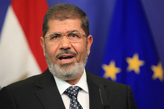 [Egyptian President Mohamed Morsy giving a speech during his first visit to Europe in mid-September. Image originally posted to Flickr by European External Action Service.]