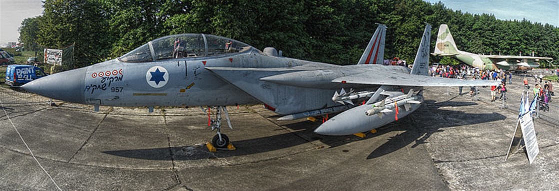 [Israeli Air Force F-15D Baz `957`. Image from Wikimedia Commons.] 