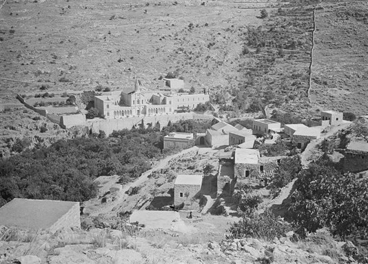 [A view of the West Bank in 1940. Image from Wikimedia Commons.]