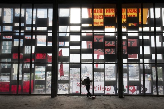 [Taksim Square seen from inside the Ataturk Cultural Center, 4 June 2013. Photo by Gülsin Ketenci/Nar Photos.]