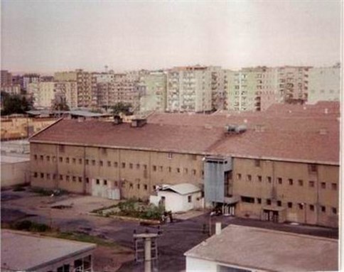 [Diyarbakir Prison in Turkey. Image from Wikimedia Commons] 