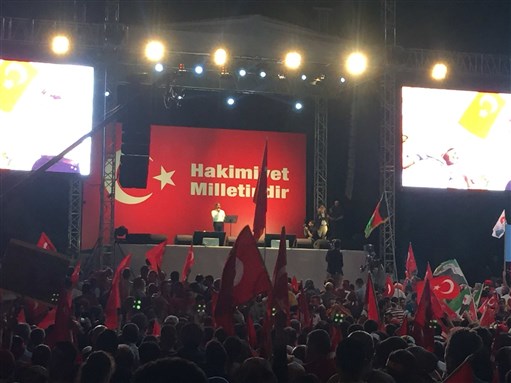 [Pro-AKP rally on the evening of 23 July 2016. Image by Ayca Cubukcu]