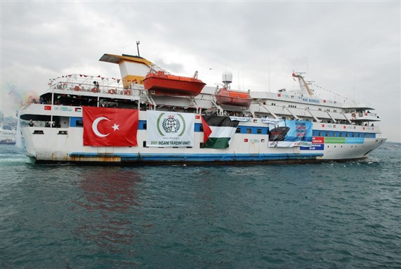 [Side view of the Mavi Marmara Flotilla. Image from Wikimedia Commons.]