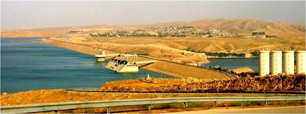 [The dam at Mosul, Iraq. Image from Wikimedia Commons]
