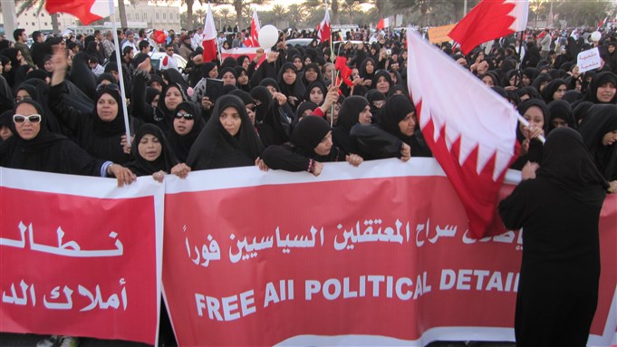 [Demonstrations in Manama against political prisoners. Image from Wikimedia Commons.]