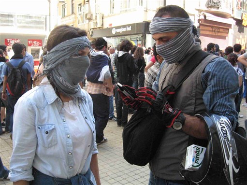[Protesters on Istiklal Street in Istanbul on 1 June 2013. Photo by Carole Woodall]