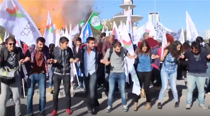 [Moment when bomb goes off at Ankara peace rally. Capture from YouTube]