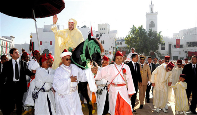 [Image of King Mohammed VI during the annual Throne Day ceremony. Image from lesoir-echos.]