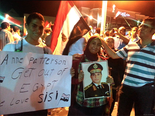 [El-Sisi supporters take the streets on 26 July 2013. Image originally posted to Flickr by Darla Hueske] 