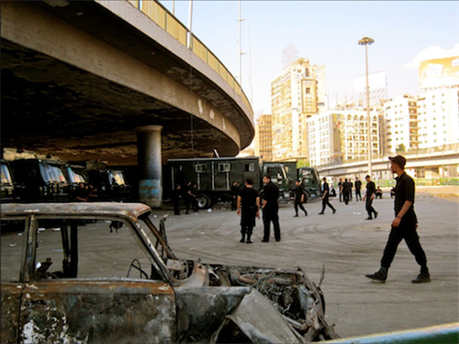 [13 May 2011, security forces setup a blockade under October 6 Bridge, Cairo, Egypt. Image originally posted to Flickr by Gigi Ibrahim]