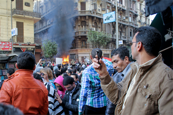 [25 January 2013, Clashes at Ikhwanweb, Egypt. Image originally posted to Flickr by Gigi Ibrahim]