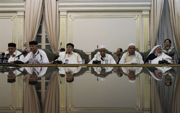 [February press conference by \"tribal leaders\" announcing peace march from Tripoli to Benghazi. Image from news.ca.msn.com]