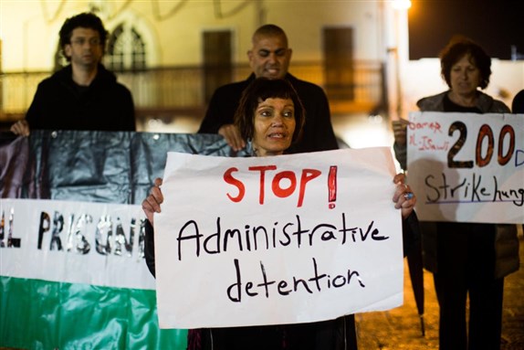 A prisoner solidarity demonstration in Jaffa (16 February 2013). Photo by Yotam Ronen via ActiveStills.org.