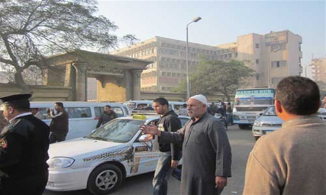 [Micro-buses drivers strike 26 December 2011. Image from Ahram Online]