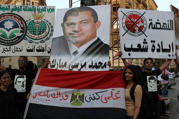 [Anti-Morsy protest in downtown Cairo on 31 August 2012. Photo by Gigi Ibrahim]
