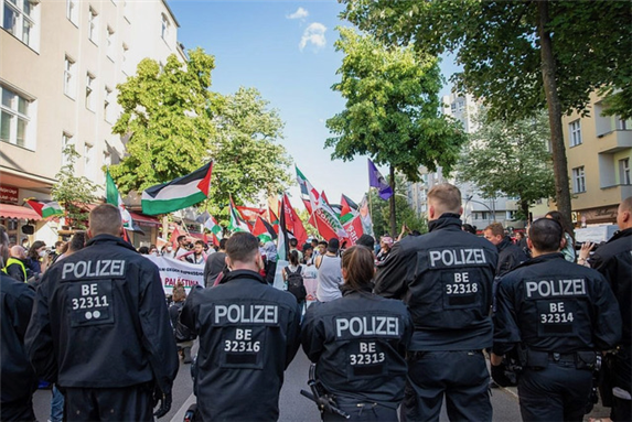 Berlin police observe a Palestinian protest in Berlin, 11 April 2023. Courtesy of Samidoun.